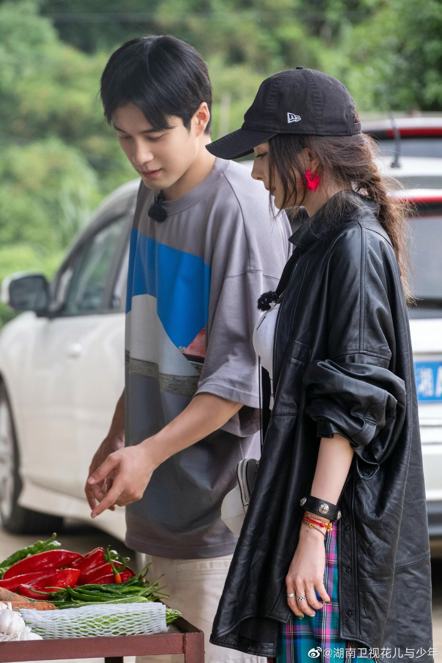 Chrome Hearts Cross Round Stud Leather Bracelet 크롬하츠 크로스 라운드 스터드 레더 브레이슬릿 2