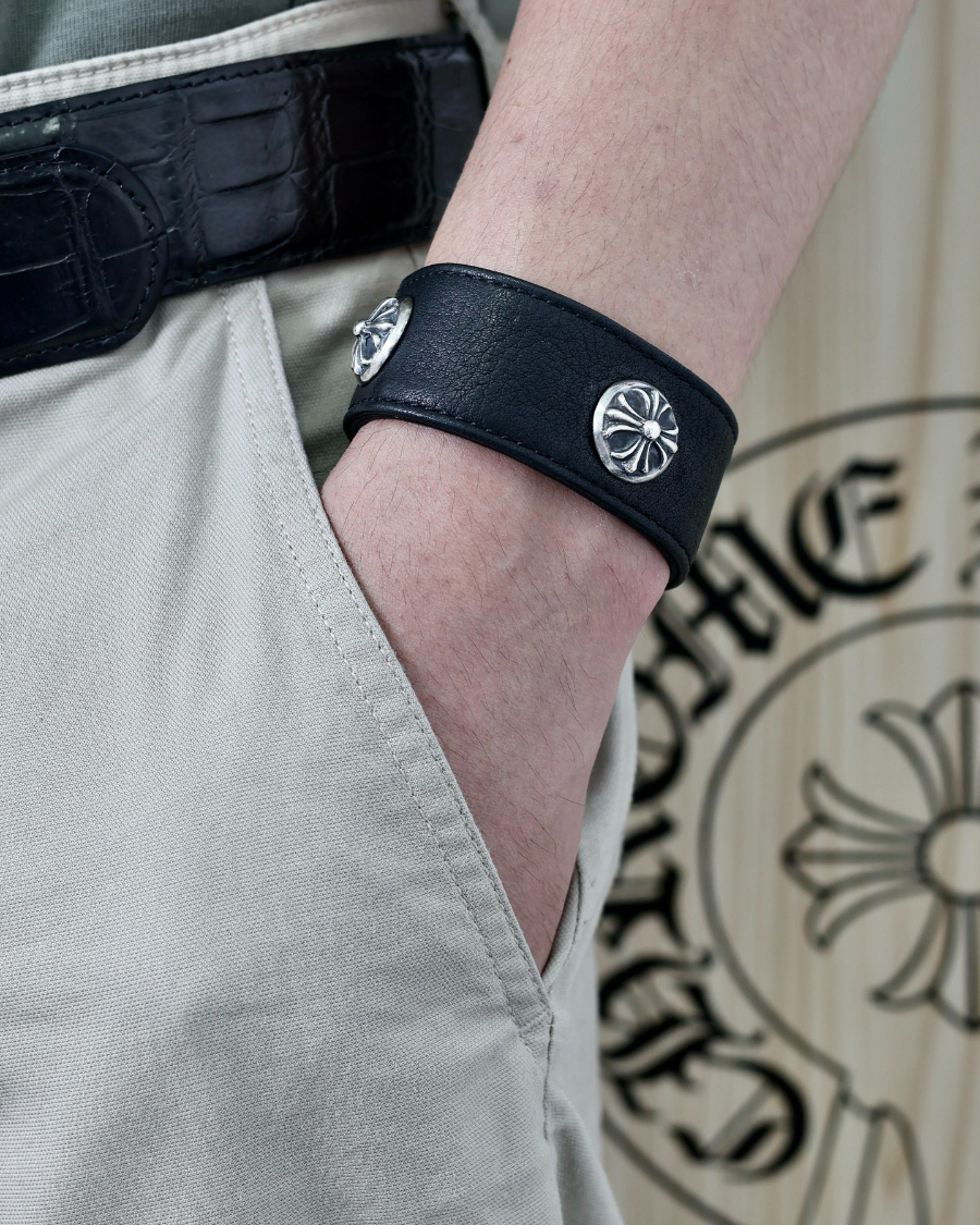 Chrome Hearts Cross Round Stud Leather Bracelet 크롬하츠 크로스 라운드 스터드 레더 브레이슬릿 16