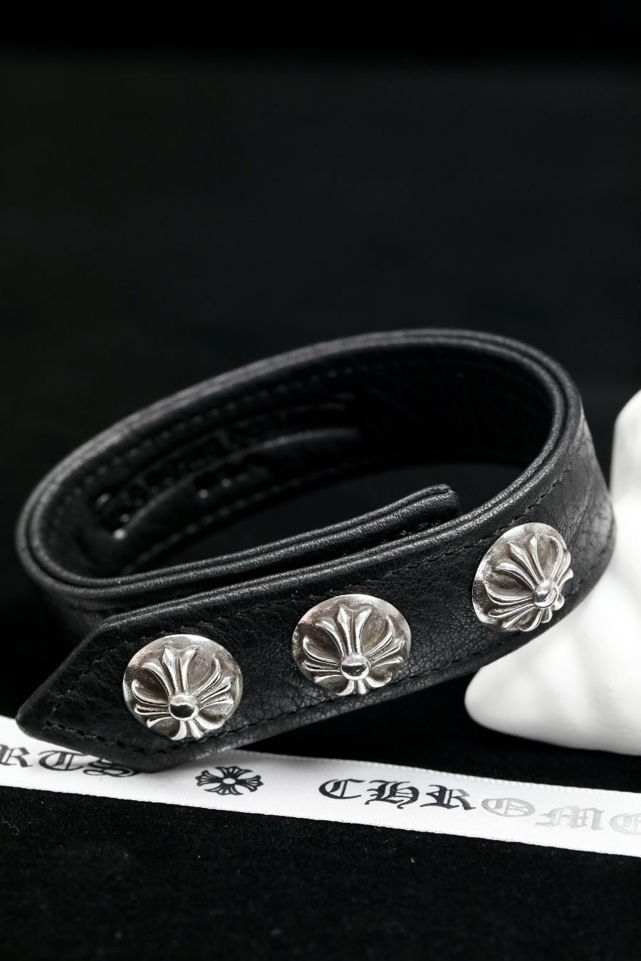 Chrome Hearts Cross Round Stud Leather Bracelet 크롬하츠 크로스 라운드 스터드 레더 브레이슬릿 9