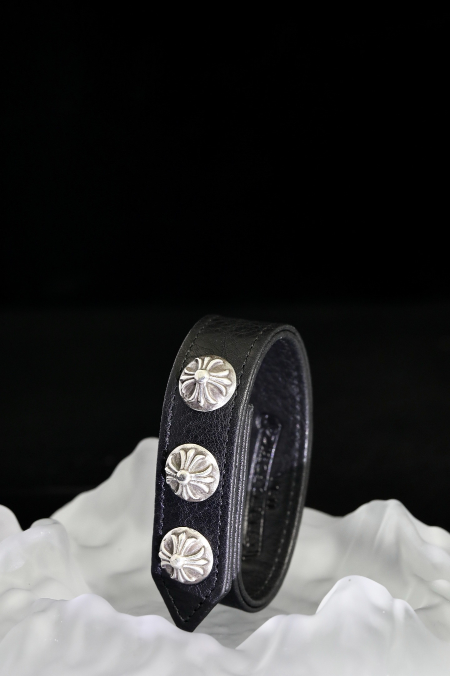 Chrome Hearts Cross Round Stud Leather Bracelet 크롬하츠 크로스 라운드 스터드 레더 브레이슬릿 11