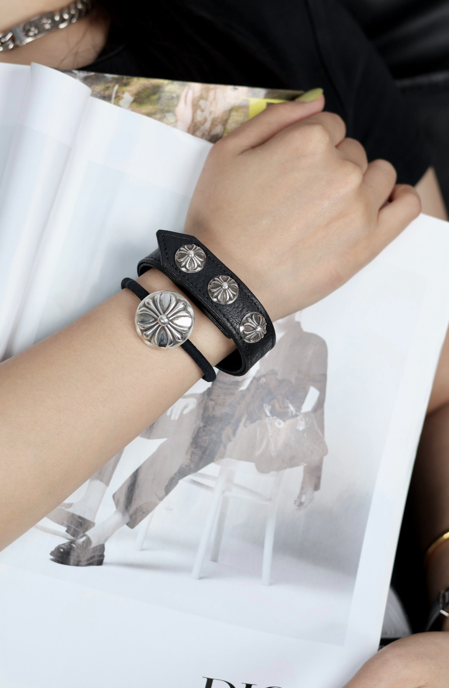 Chrome Hearts Cross Round Stud Leather Bracelet 크롬하츠 크로스 라운드 스터드 레더 브레이슬릿 20