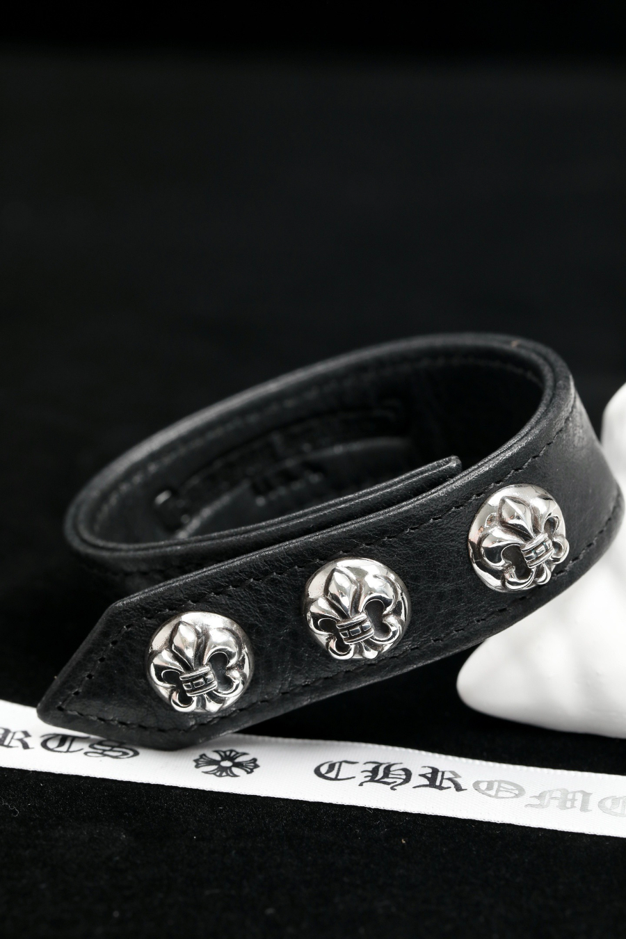Chrome Hearts Fleur-de-Lis Round Stud Leather Bracelet 크롬하츠 플뢰르 드 리스 라운드 스터드 레더 브레이슬릿 10