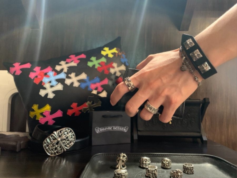 Chrome Hearts Square Cross Stud Leather Bracelet 크롬하츠 스퀘어 크로스 스터드 레더 브레이슬릿 2