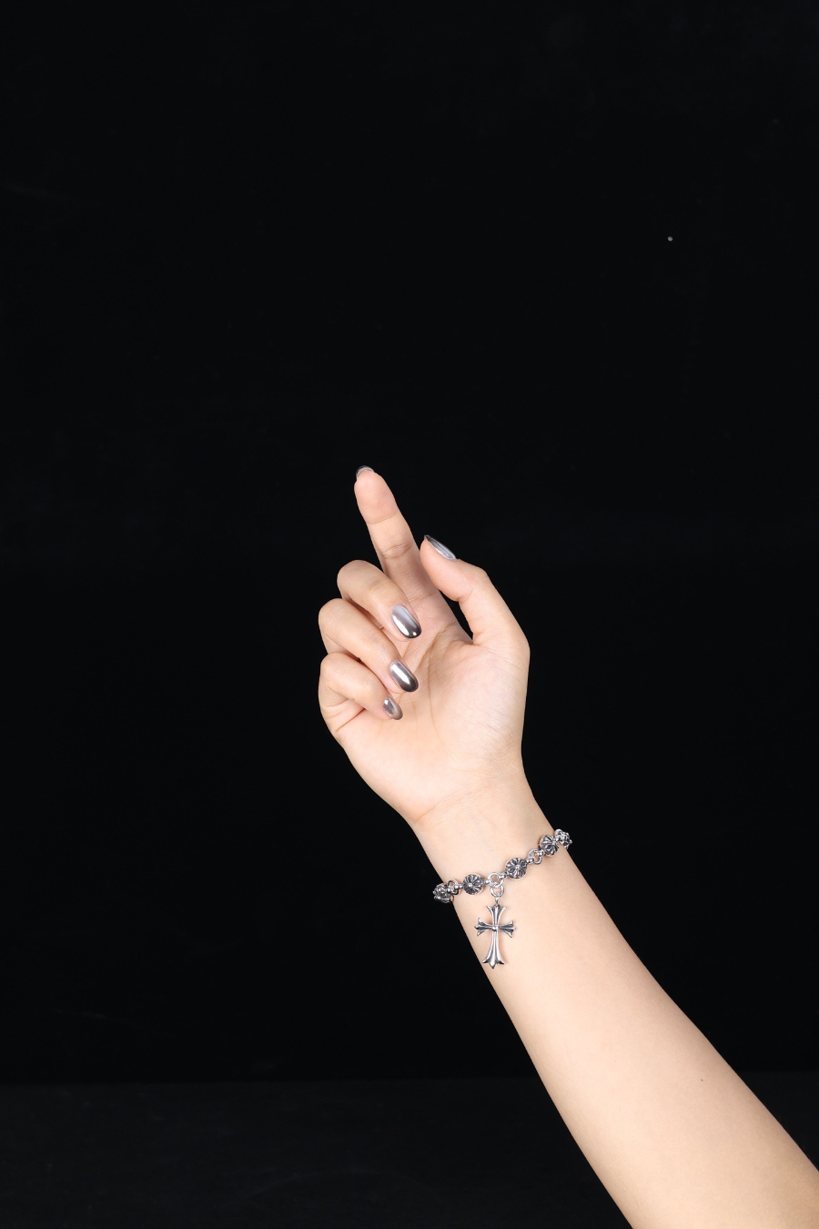 Chrome Hearts Cross & Floral Bead Bracelet 크롬하츠 십자가 플로럴 비즈 팔찌 18