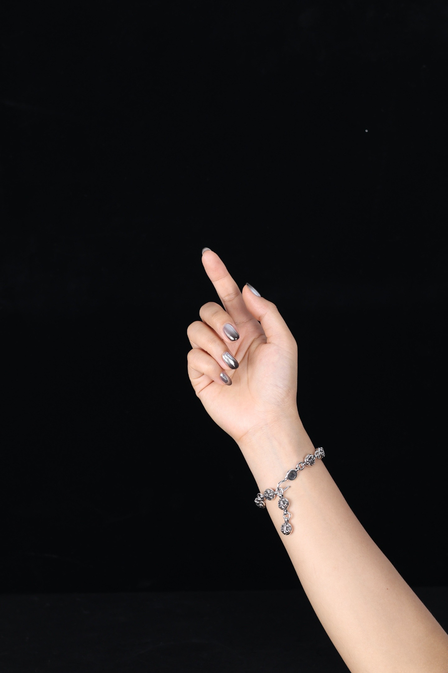 Chrome Hearts Fleur Bead Bracelet 크롬하츠 플뢰르(백합) 라운드 비즈 팔찌 18