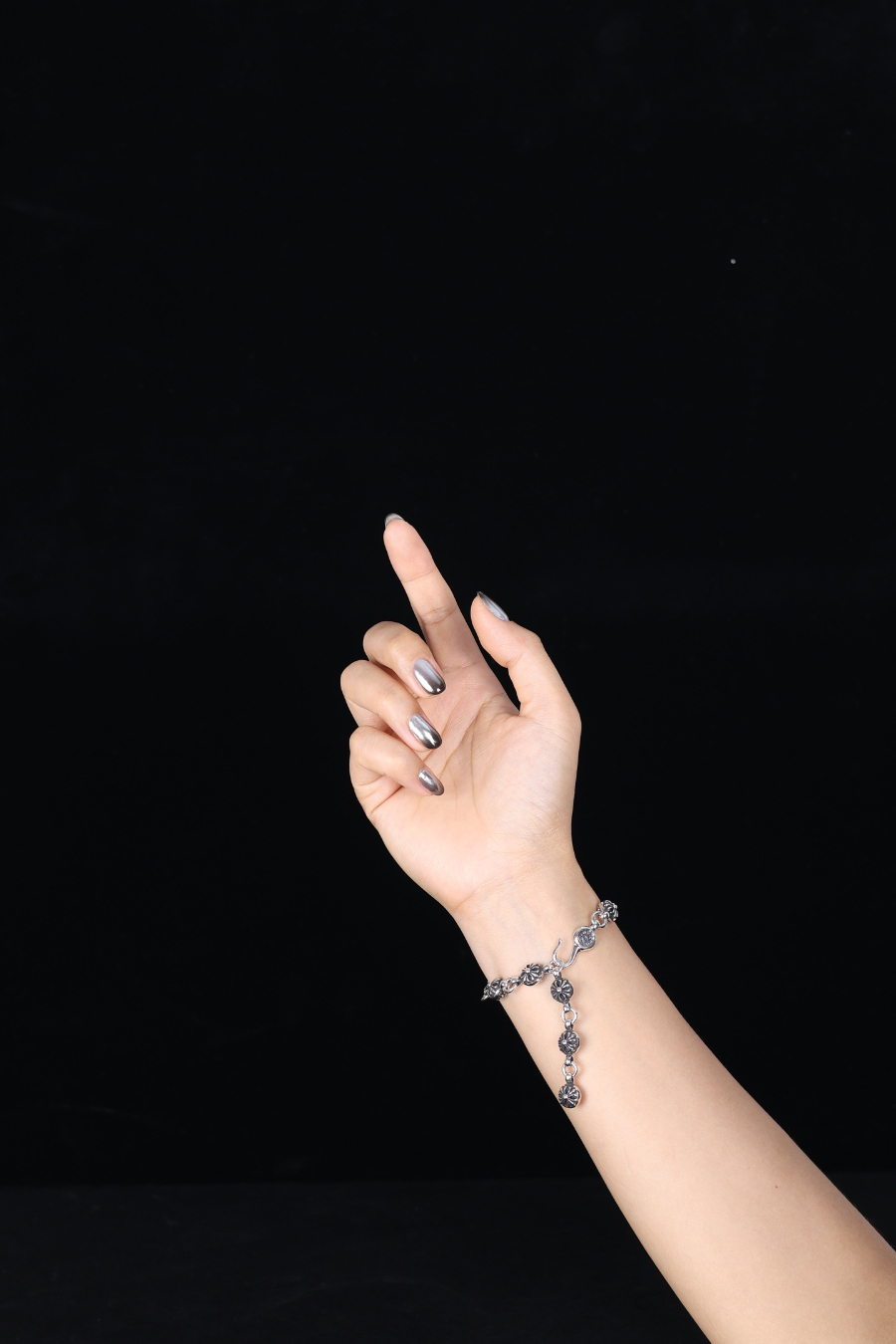 Chrome Hearts Cross Bead Bracelet 크롬하츠 십자 라운드 비즈 팔찌 18