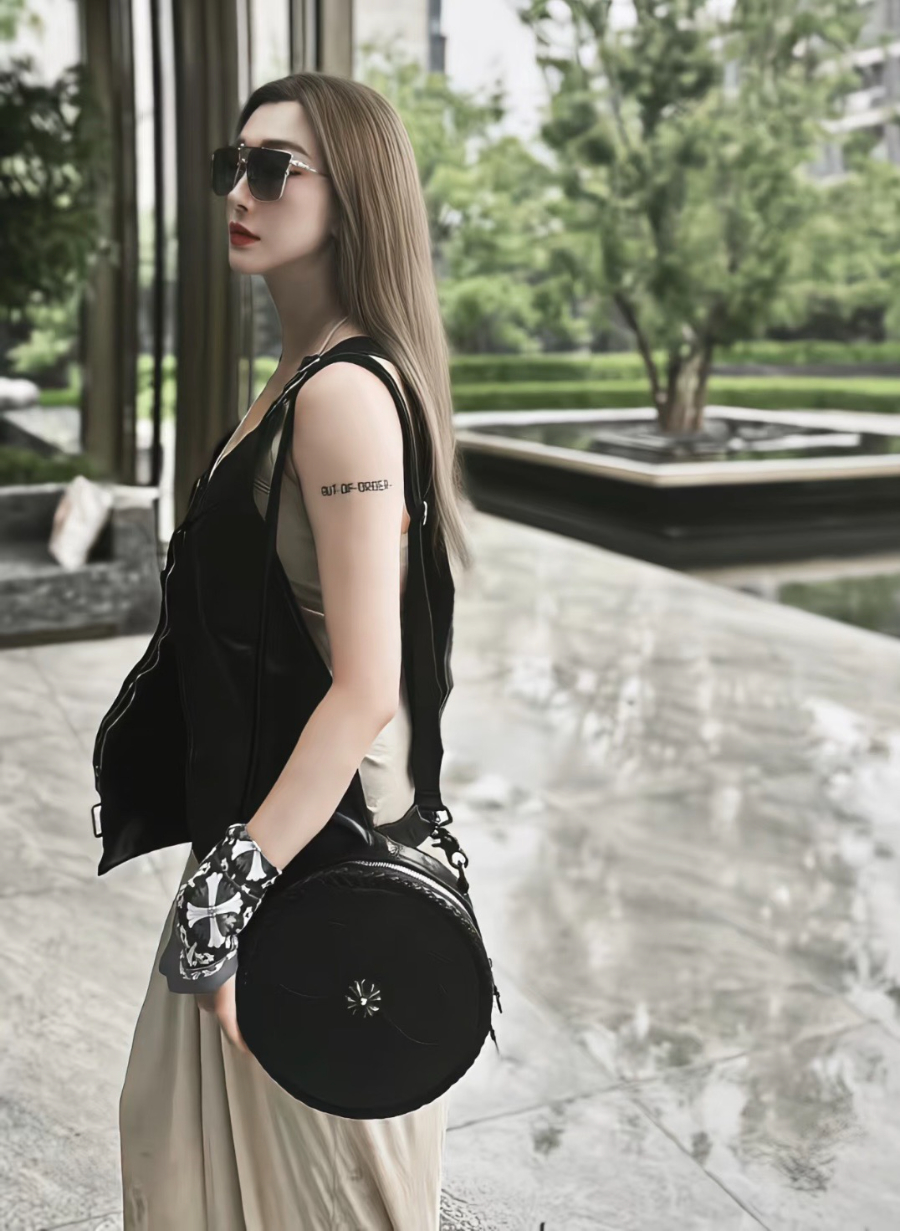 Chrome Hearts Blumoon Baby Round Bag 크롬하츠 블루문 베이비 원형 백 1