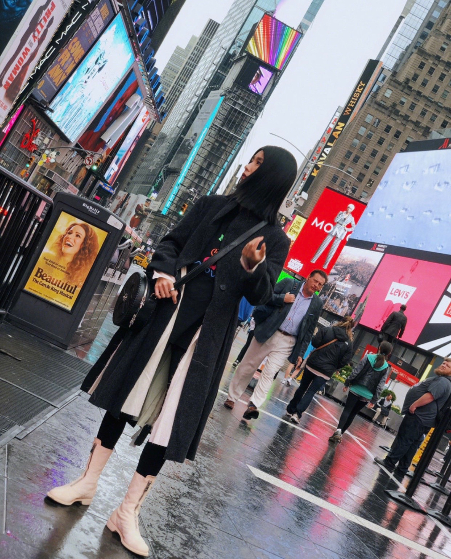 Chrome Hearts Blumoon Baby Round Bag 크롬하츠 블루문 베이비 원형 백 9