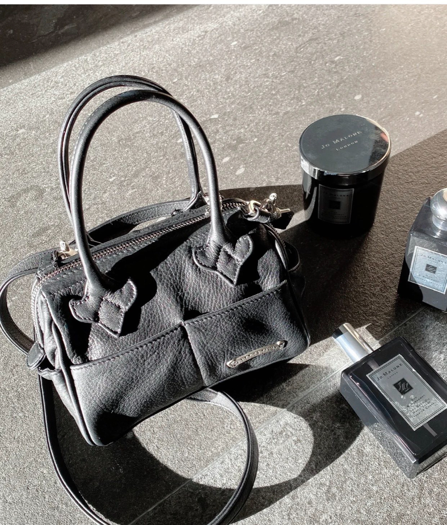 Chrome Hearts Mochita Mini Bag 크롬하츠 모치타 미니 핸드백 28