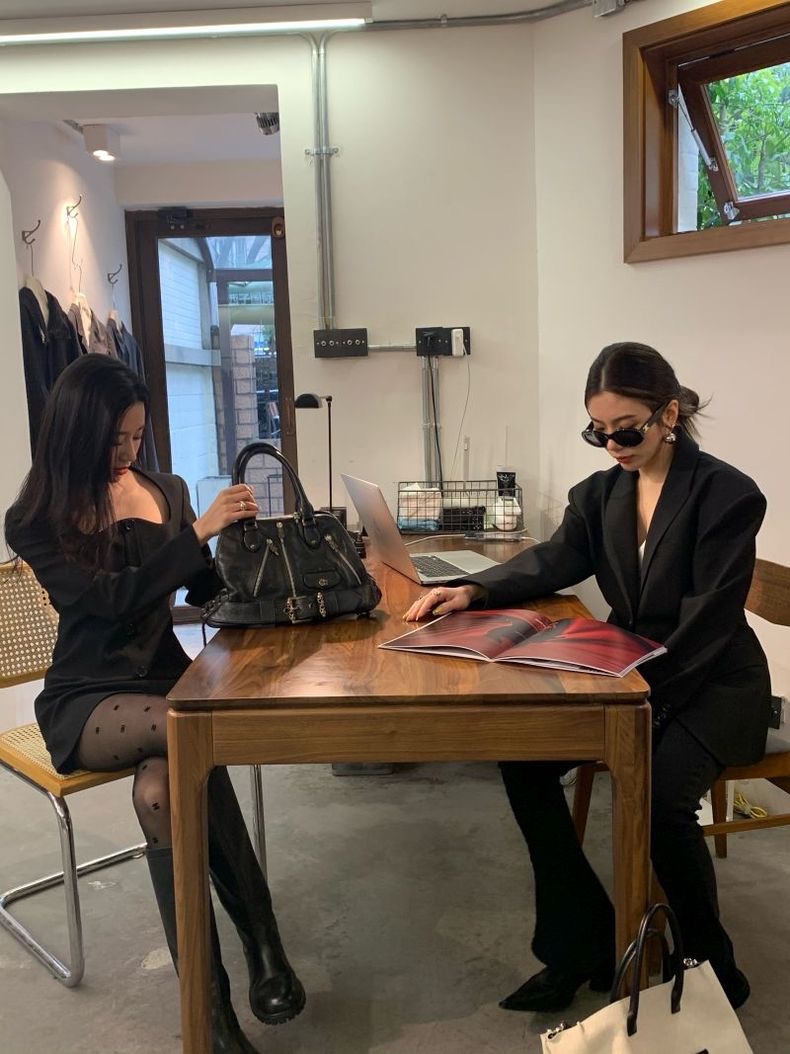 Chrome Hearts Modean Motorcycle Shell Bag 크롬하츠 모디안 모터사이클 쉘 백 2