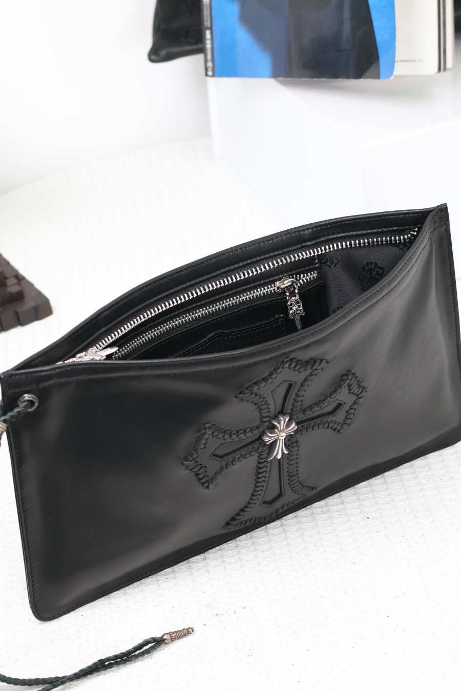 Chrome Hearts Cross Leather Clutch 크롬하츠 십자가 레더 클러치 21