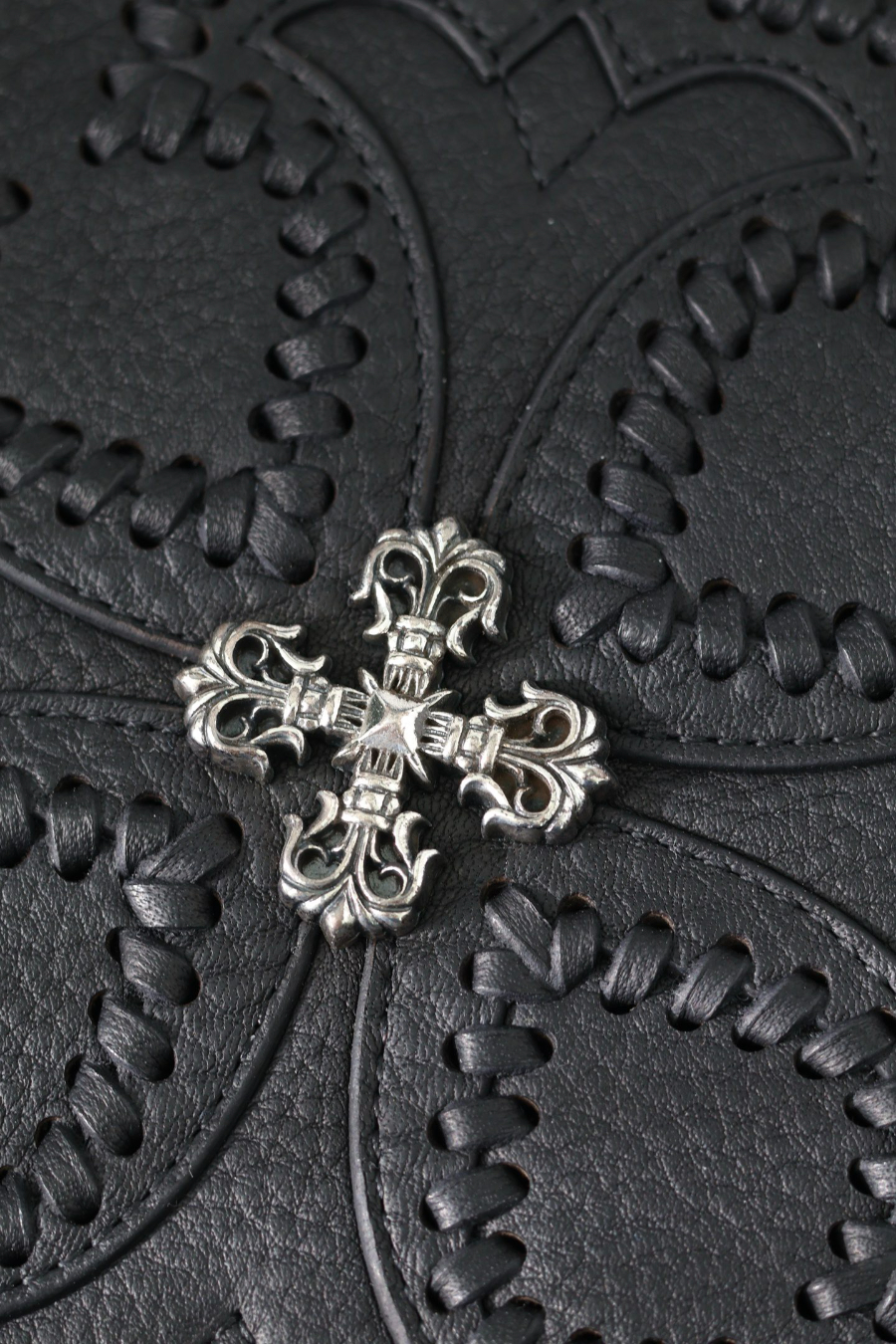 Chrome Hearts Cross Embossed Clutch 크롬하츠 십자 엠보싱 클러치 14