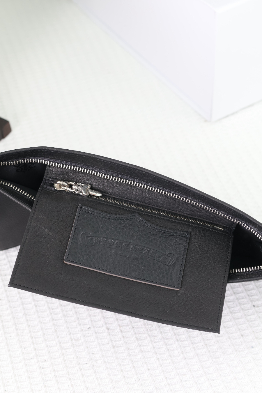 Chrome Hearts Cross Embossed Clutch 크롬하츠 십자 엠보싱 클러치 19