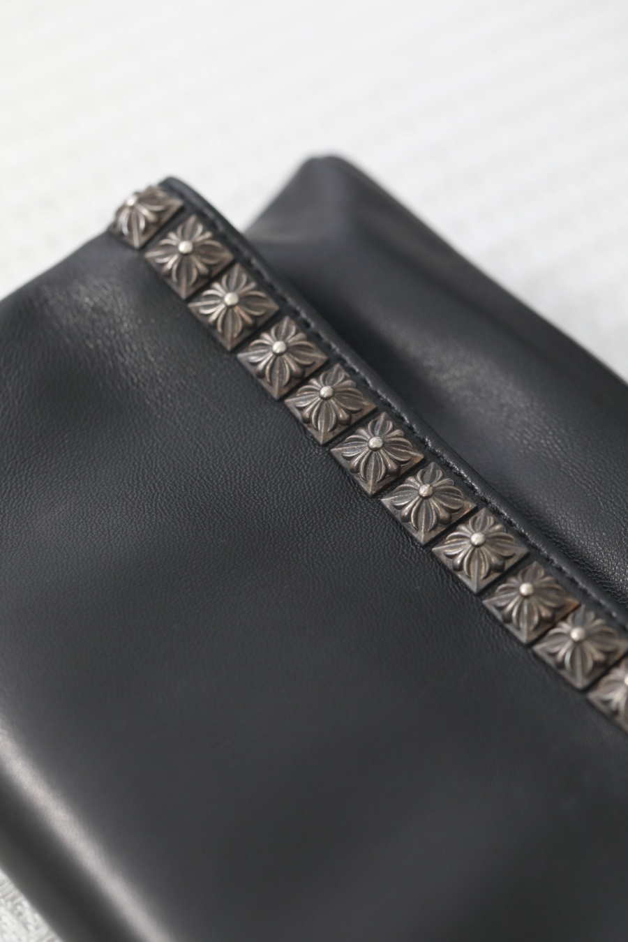 Chrome Hearts Crash Studded Lambskin Clutch 크롬하츠 크래시 원라인 스터드 클러치 20
