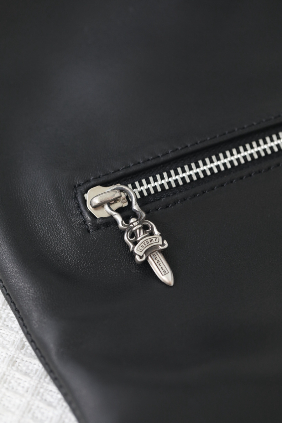 Chrome Hearts Crash Studded Lambskin Clutch 크롬하츠 크래시 원라인 스터드 클러치 22