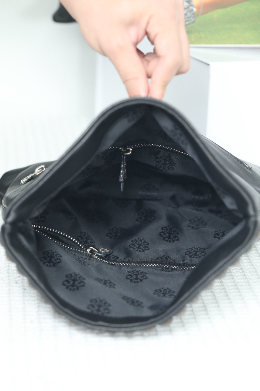 Chrome Hearts Crash Studded Lambskin Clutch 크롬하츠 크래시 원라인 스터드 클러치 24
