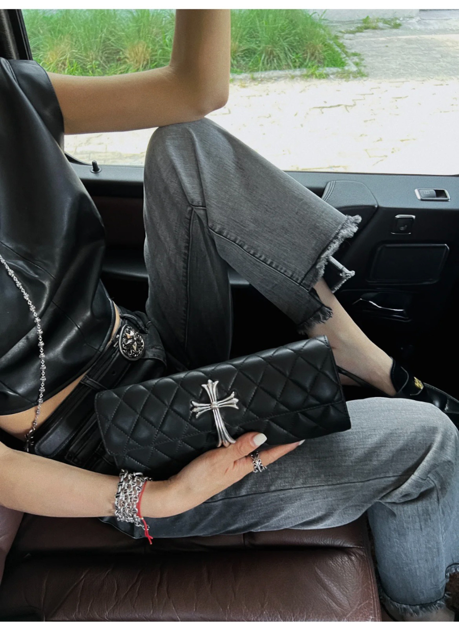 Chrome Hearts Quilted Cross Chain Clutch 크롬하츠 십자 퀼팅 체인 클러치 4