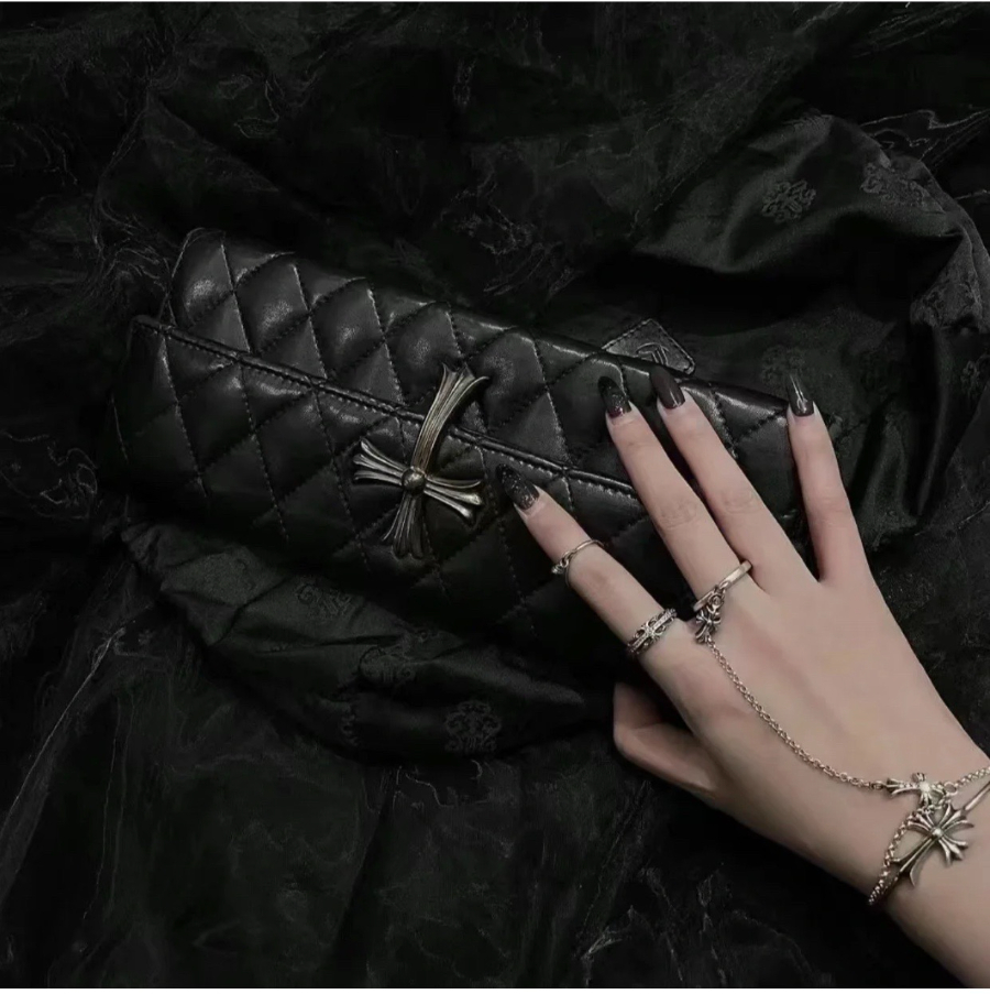 Chrome Hearts Quilted Cross Chain Clutch 크롬하츠 십자 퀼팅 체인 클러치 34