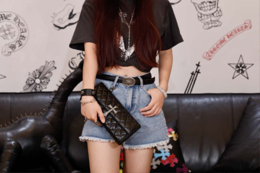 Chrome Hearts Quilted Cross Chain Clutch 크롬하츠 퀼팅 크로스 체인 클러치 2