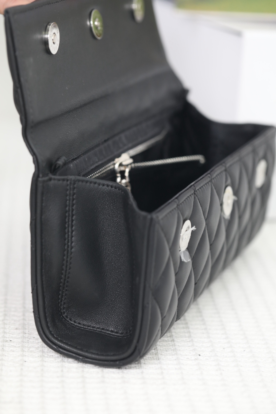 Chrome Hearts Quilted Cross Chain Clutch 크롬하츠 퀼팅 크로스 체인 클러치 26