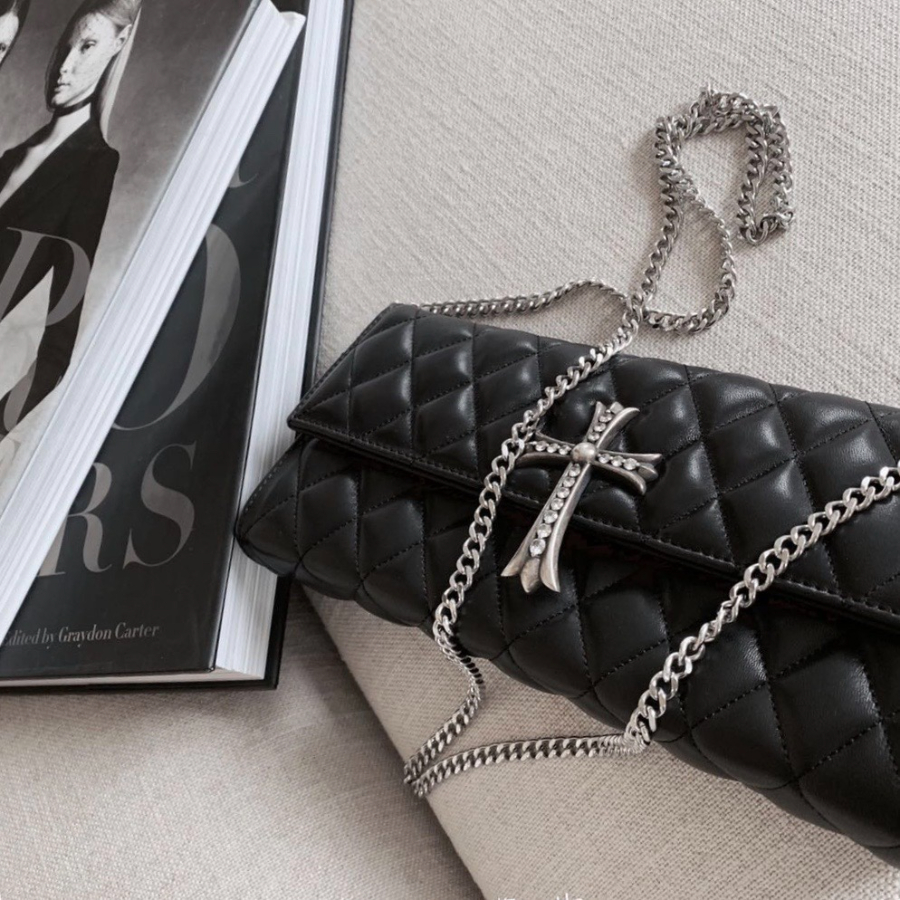 Chrome Hearts Quilted Cross Chain Clutch 크롬하츠 퀼팅 크로스 체인 클러치 30