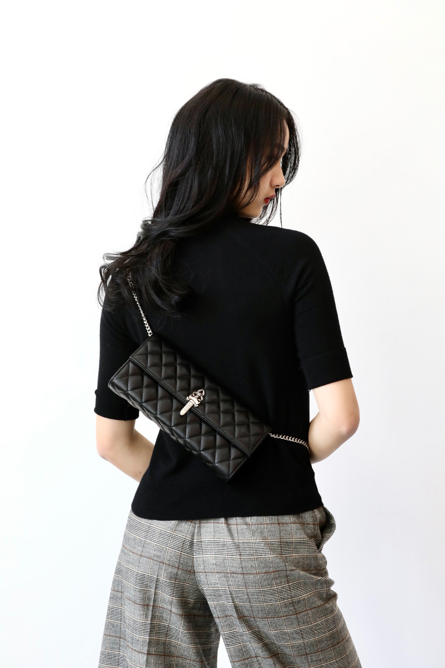 Chrome Hearts Quilted Dagger Chain Clutch 크롬하츠 퀼팅 대거 체인 클러치 2