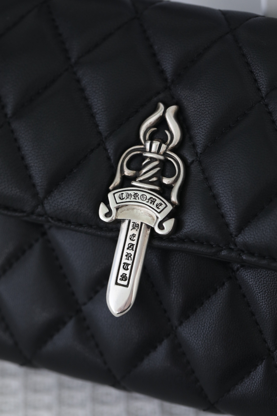 Chrome Hearts Quilted Dagger Chain Clutch 크롬하츠 퀼팅 대거 체인 클러치 20