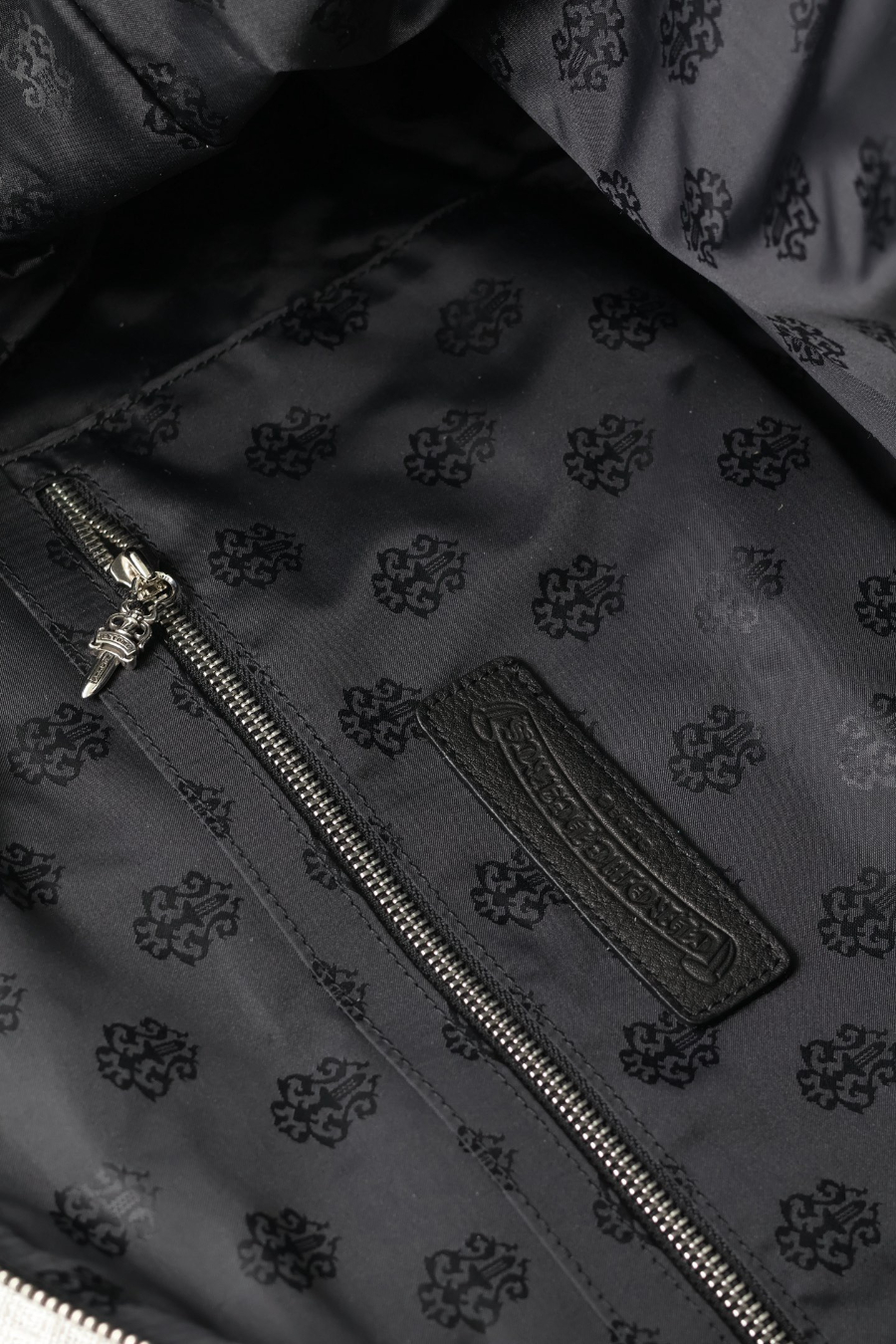 Chrome Hearts Square Cross Travel Bag 크롬하츠 스퀘어 크로스 트래블 백 29