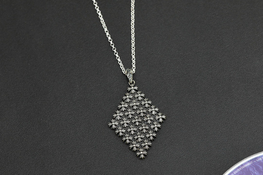 Chrome Hearts Diamond Full Star Pendant 크롬하츠 다이아몬드 풀 스타 펜던트 3