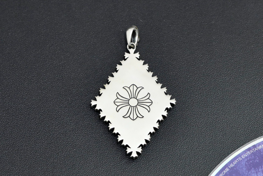 Chrome Hearts Diamond Full Star Pendant 크롬하츠 다이아몬드 풀 스타 펜던트 9