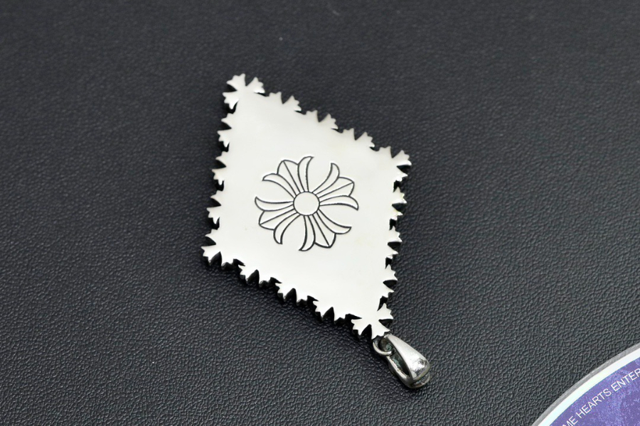 Chrome Hearts Diamond Full Star Pendant 크롬하츠 다이아몬드 풀 스타 펜던트 10
