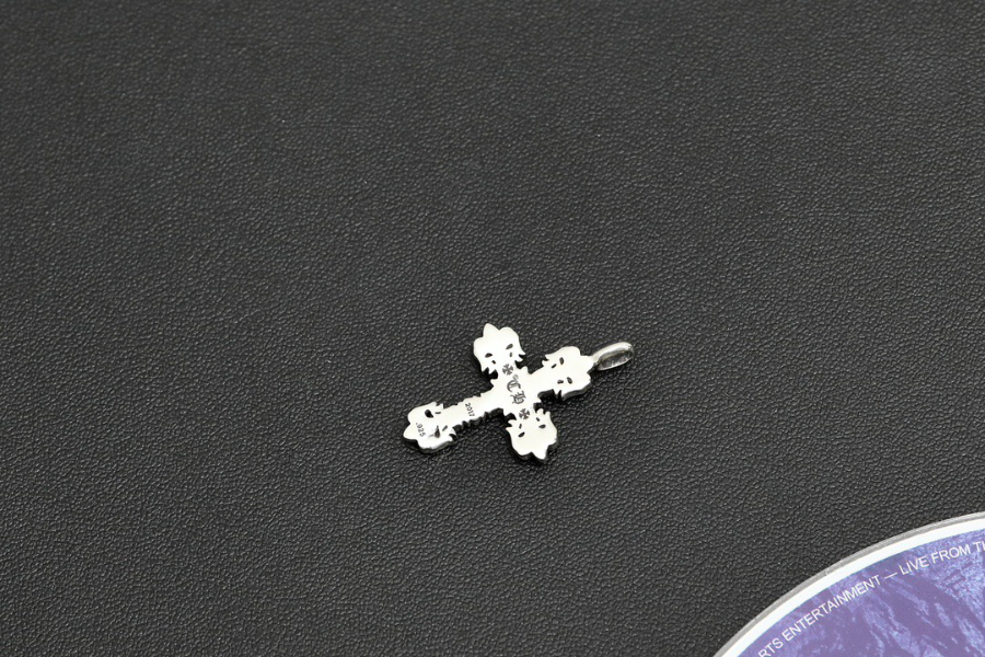 Chrome Hearts Mini Cross Fleur Pendant 크롬하츠 미니 크로스 플뢰르 펜던트 6