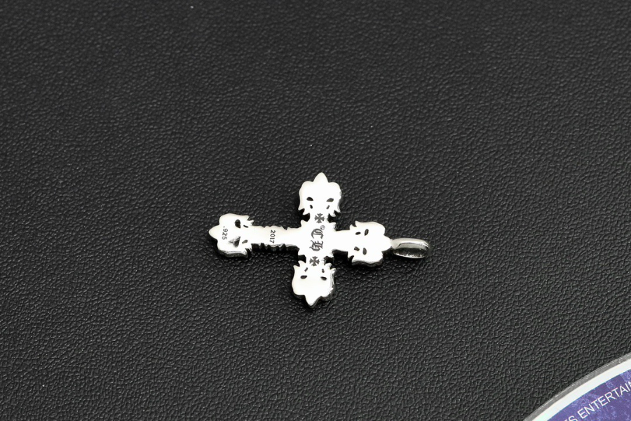 Chrome Hearts Mini Cross Fleur Pendant 크롬하츠 미니 크로스 플뢰르 펜던트 9