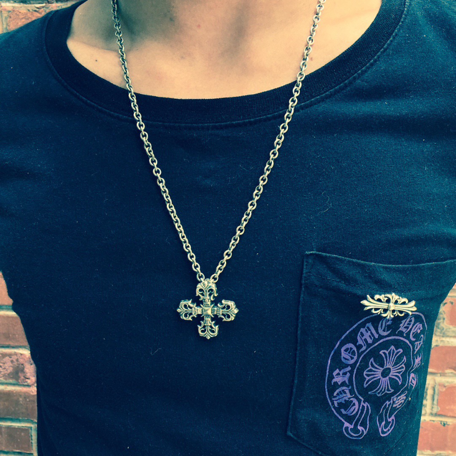 Chrome Hearts Four Fleur Cross Pendant 크롬하츠 포 플뢰르 크로스 펜던트 5