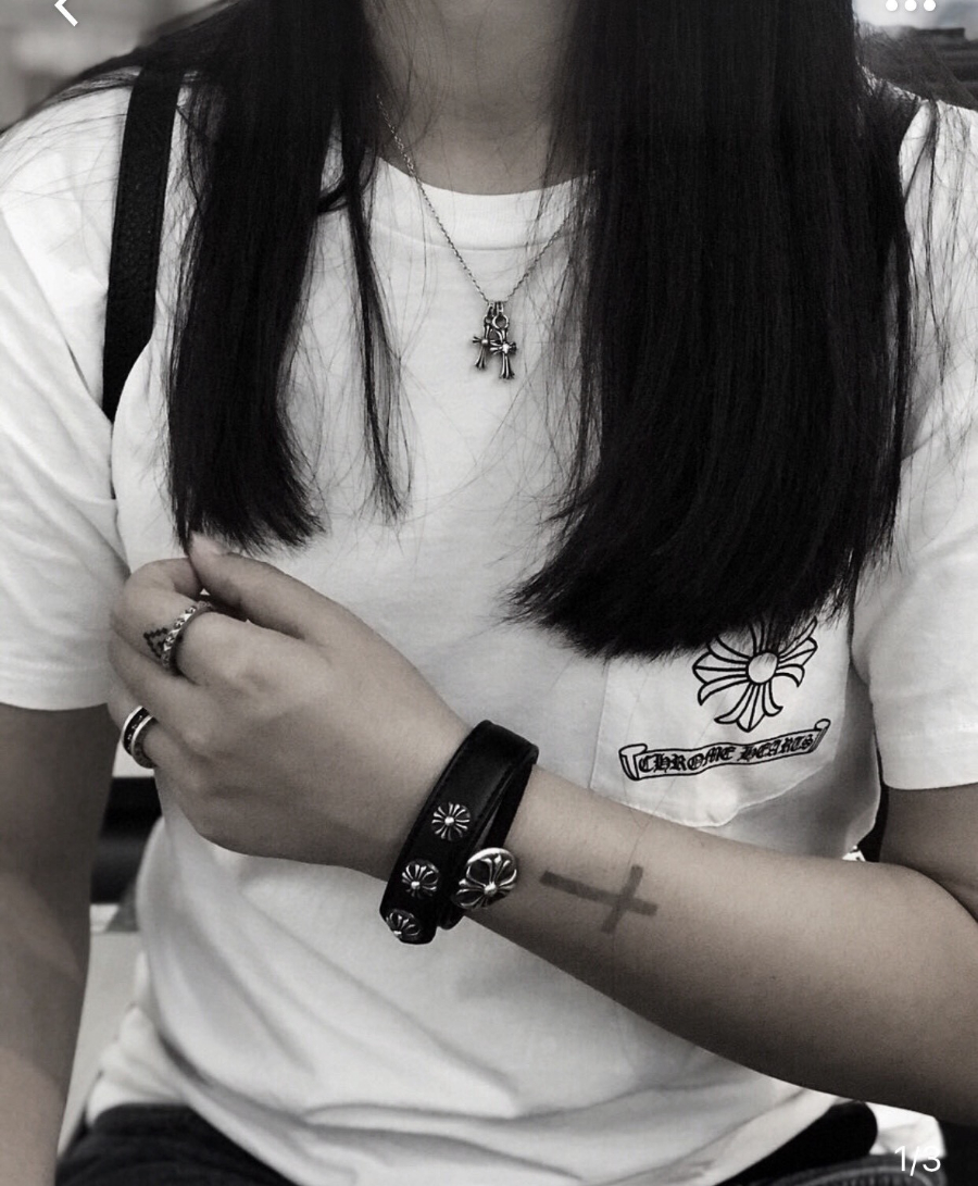 Chrome Hearts Mini Single Diamond Cross Pendant 크롬하츠 미니 싱글 다이아 크로스 펜던트 1