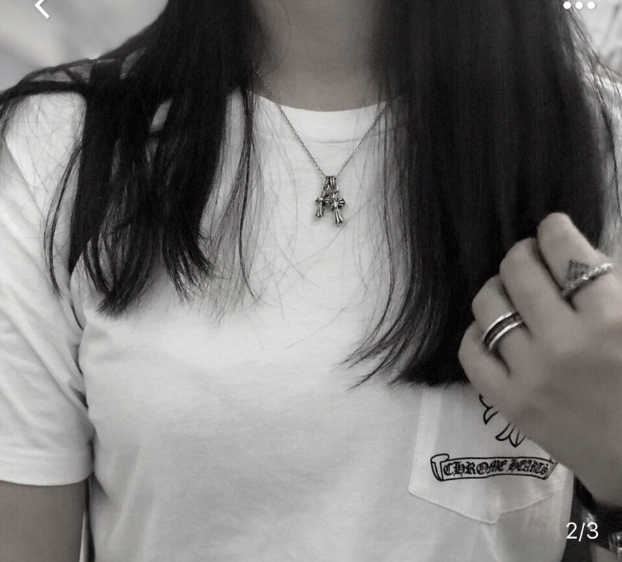 Chrome Hearts Mini Single Diamond Cross Pendant 크롬하츠 미니 싱글 다이아 크로스 펜던트 2