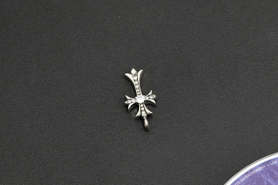 Chrome Hearts Diamond Cross Pendant 크롬하츠 다이아 크로스 펜던트 13