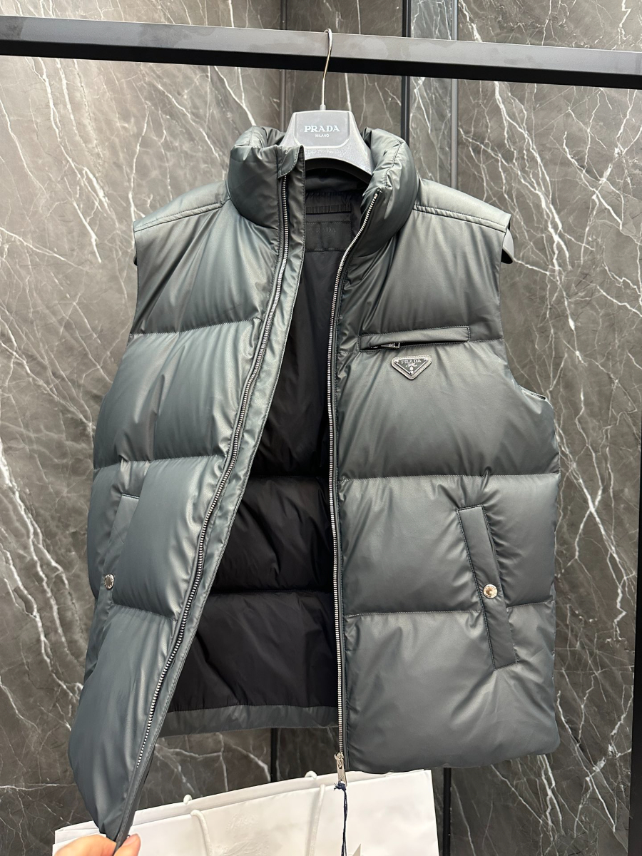 PRADA Tech Down Vest 프라다 테크 다운 베스트 6