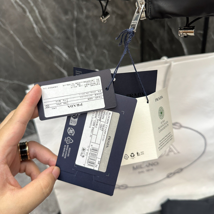 PRADA Tech Down Vest 프라다 테크 다운 베스트 11