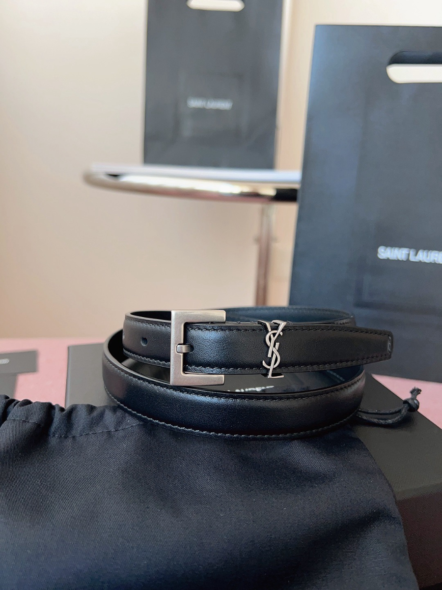 SAINT LAURENT Slim Monogram Leather Belt 생로랑 슬림 모노그램 가죽 벨트 폭2cm 실버 2