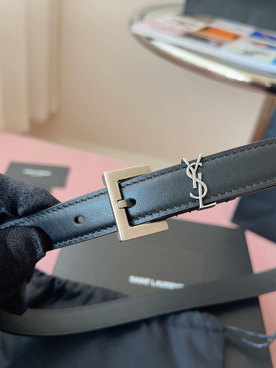 SAINT LAURENT Slim Monogram Leather Belt 생로랑 슬림 모노그램 가죽 벨트 폭2cm 실버 5