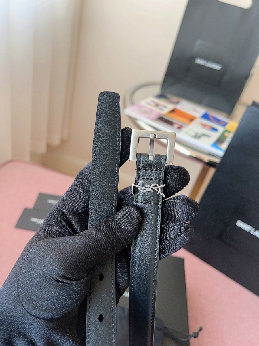 SAINT LAURENT Slim Monogram Leather Belt 생로랑 슬림 모노그램 가죽 벨트 폭2cm 실버 6