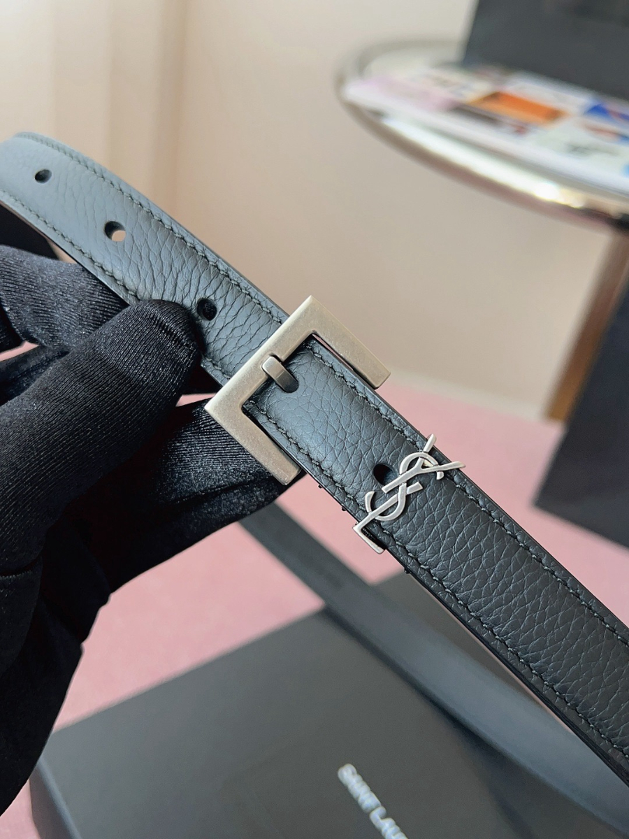 SAINT LAURENT Slim Monogram Leather Belt Black 생로랑 슬림 모노그램 가죽 벨트 폭 2cm 실버 5
