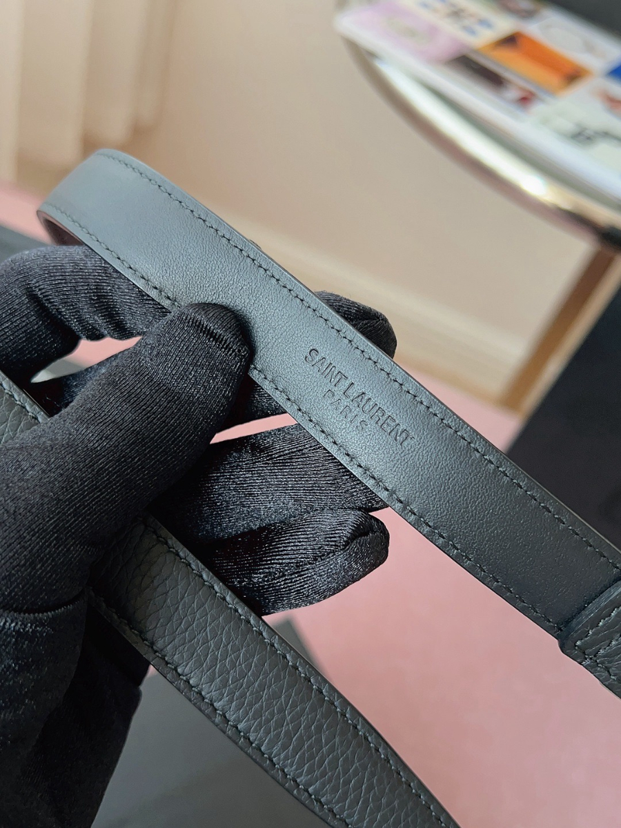 SAINT LAURENT Slim Monogram Leather Belt Black 생로랑 슬림 모노그램 가죽 벨트 폭 2cm 실버 8