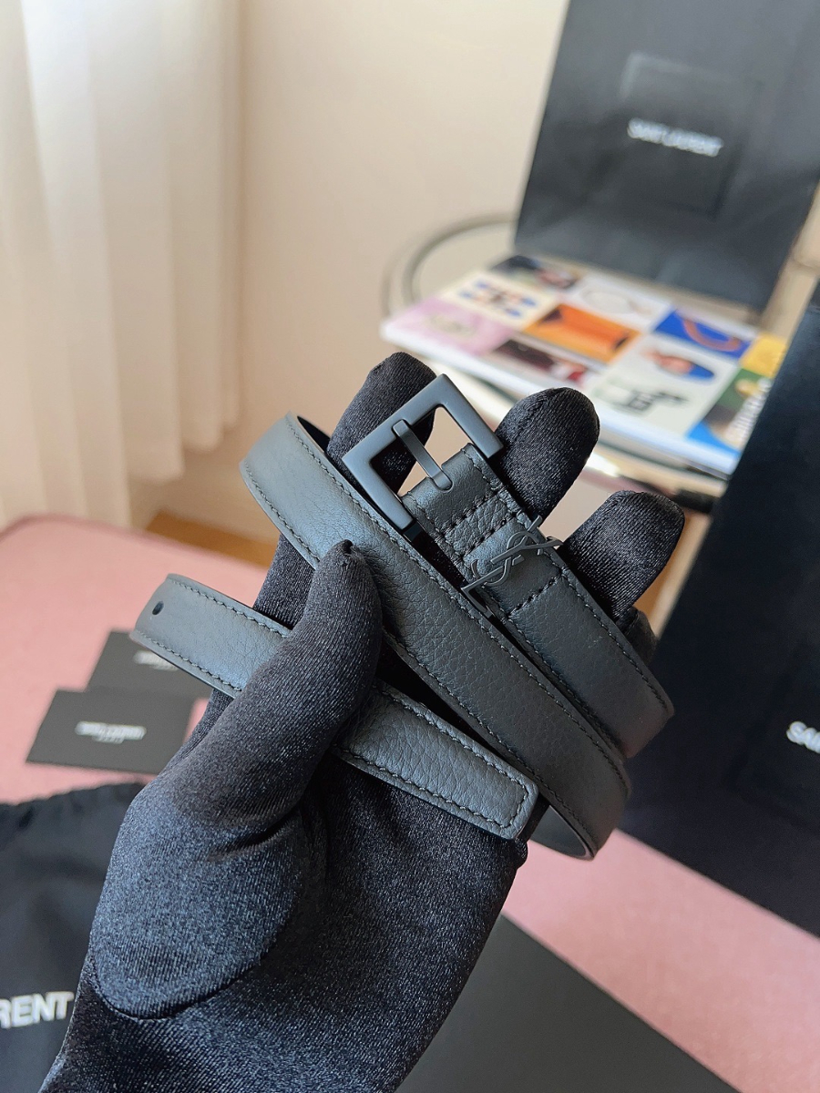 SAINT LAURENT Slim Monogram Leather Belt Black 생로랑 슬림 모노그램 가죽 벨트 폭 2cm 블랙 1