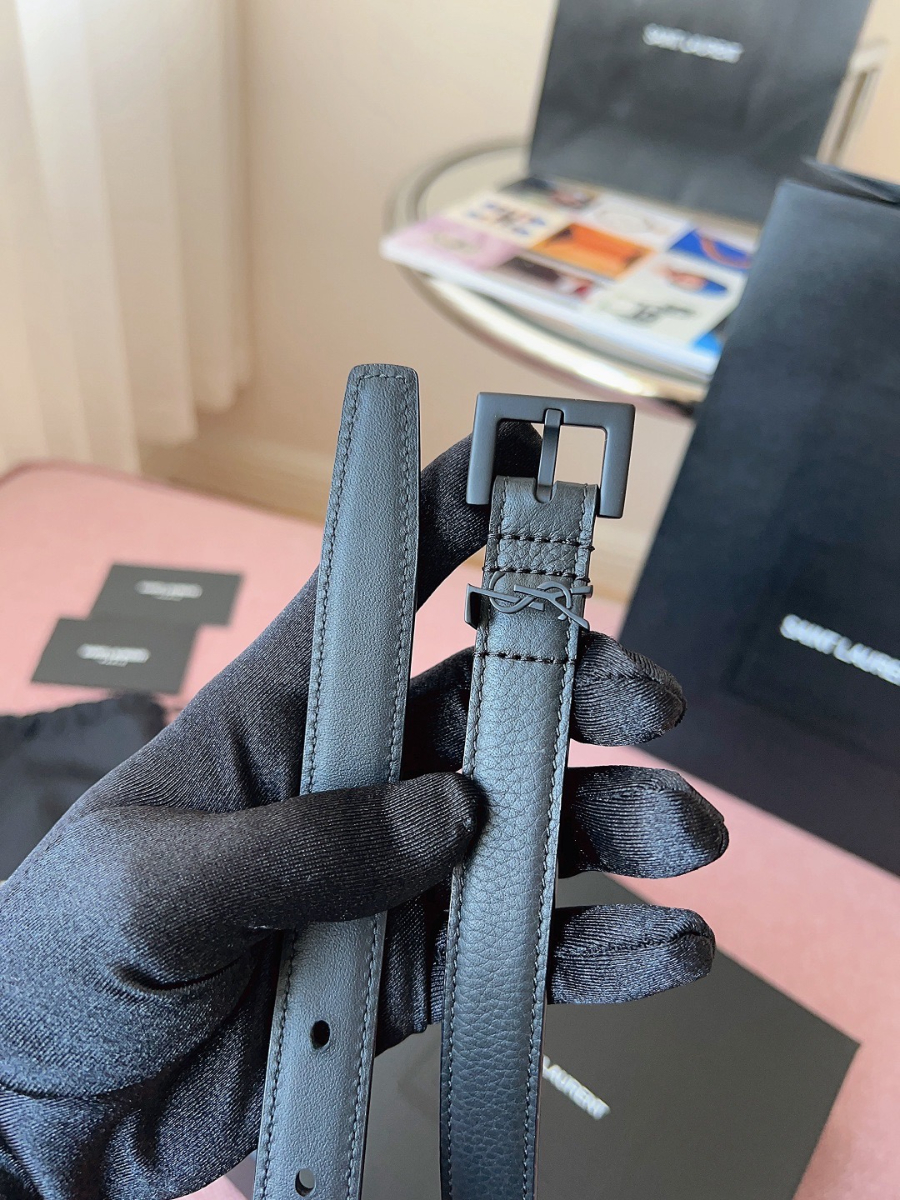 SAINT LAURENT Slim Monogram Leather Belt Black 생로랑 슬림 모노그램 가죽 벨트 폭 2cm 블랙 5