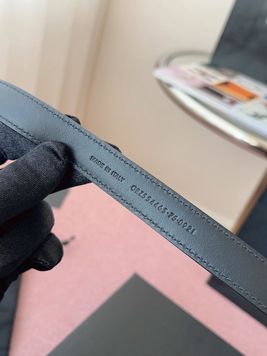 SAINT LAURENT Slim Monogram Leather Belt Black 생로랑 슬림 모노그램 가죽 벨트 폭 2cm 블랙 7