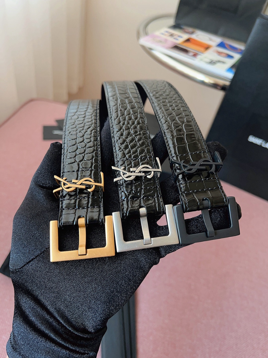 SAINT LAURENT Croc-Embossed Monogram Leather Belt 생로랑 크로커 엠보 모노그램 가죽 벨트 폭3cm 실버 9