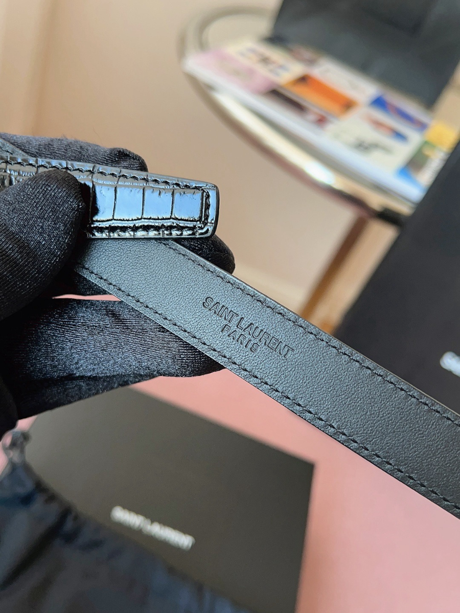 SAINT LAURENT Slim Croc-Embossed Monogram Leather Belt 생로랑 슬림 크로커 엠보 모노그램 가죽 벨트 실버 7