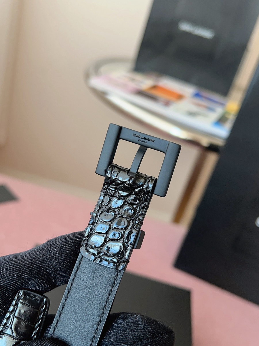 SAINT LAURENT Slim Croc-Embossed Monogram Leather Belt 생로랑 슬림 크로커 엠보 모노그램 가죽 벨트 블랙 7